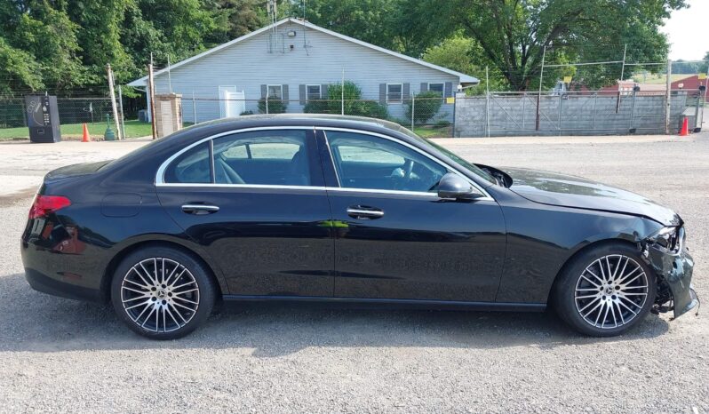 
								Mercedes-Benz C 300 full									