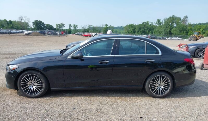 
								Mercedes-Benz C 300 full									