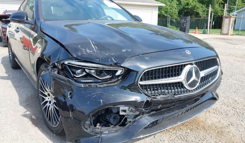 
								Mercedes-Benz C 300 full									