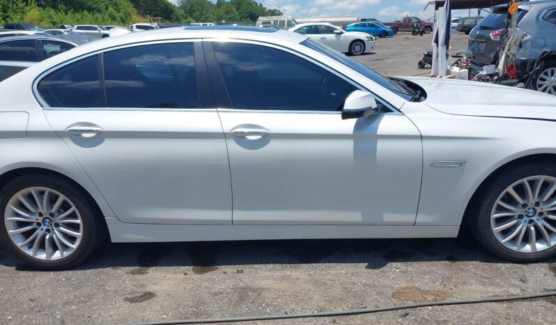 
								BMW 528 full									