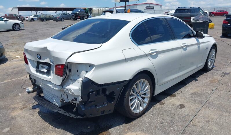 
								BMW 528 full									