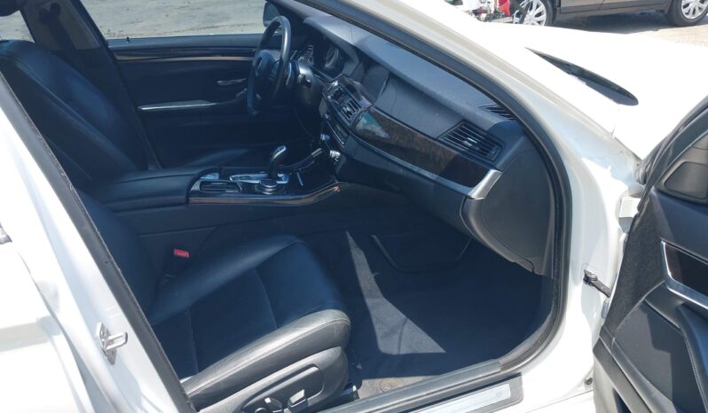 
								BMW 528 full									
