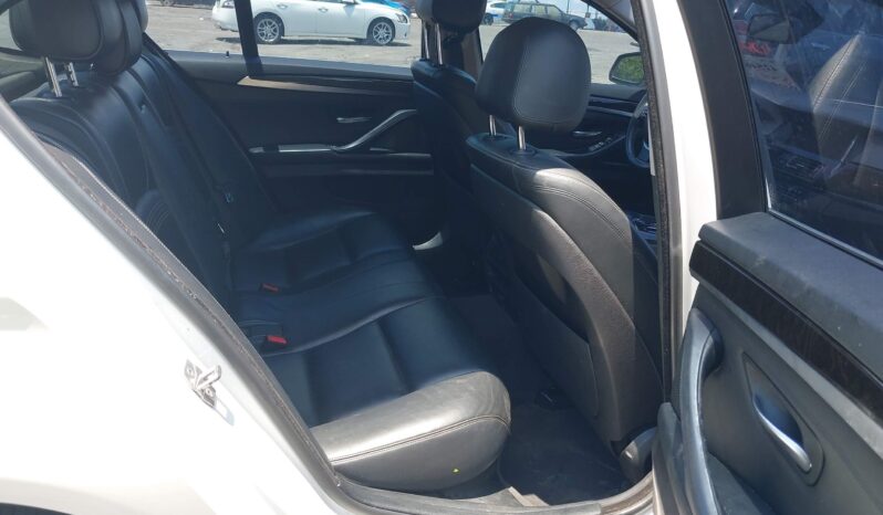 
								BMW 528 full									