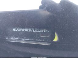 
										Mercedes-Benz C-Class full									