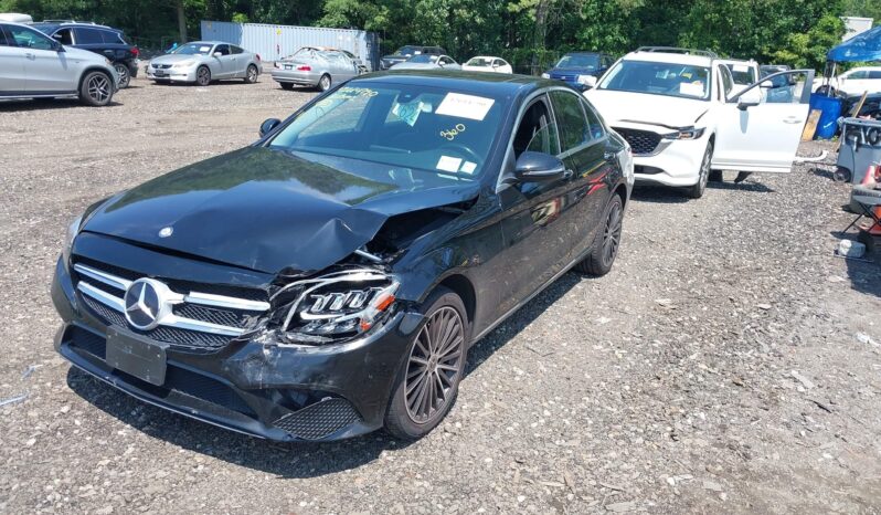 
								Mercedes-Benz C-Class full									