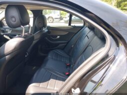 
										Mercedes-Benz C-Class full									