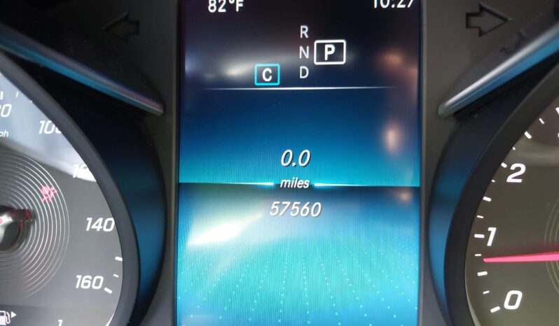 
								Mercedes-Benz C 300 full									