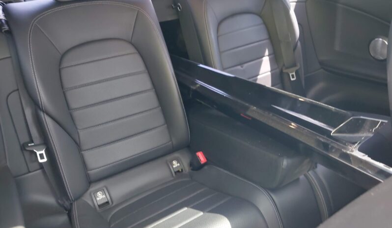
								Mercedes-Benz C 300 full									
