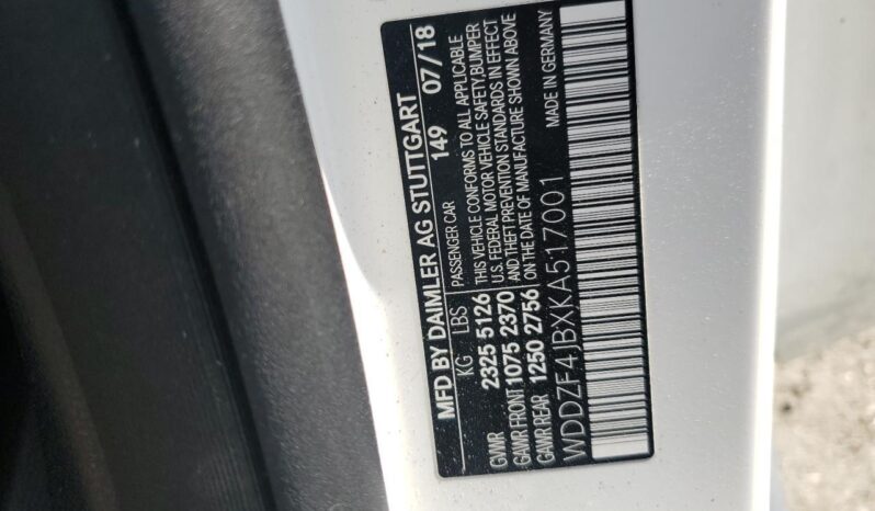 
								MERCEDES E300 full									