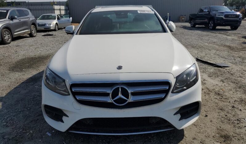 
								MERCEDES E300 full									