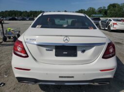 
										MERCEDES E300 full									
