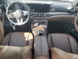 
										MERCEDES E300 full									