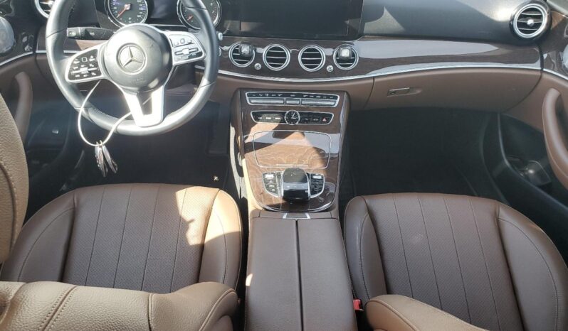 
								MERCEDES E300 full									