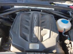 
										Porsche Macan full									