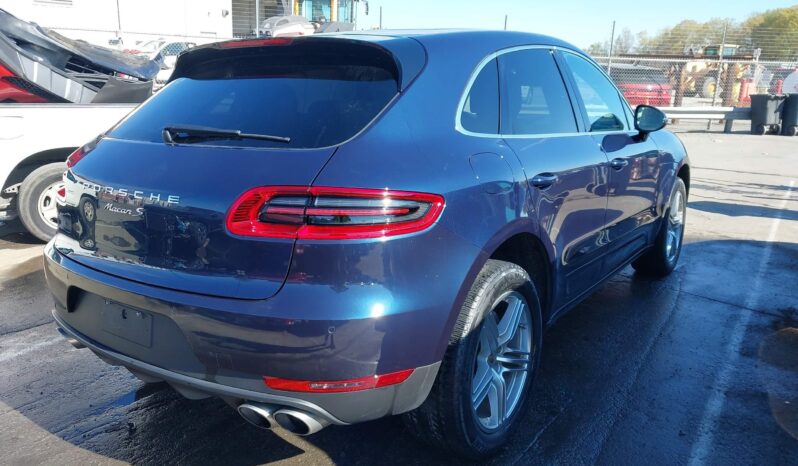 
								Porsche Macan full									