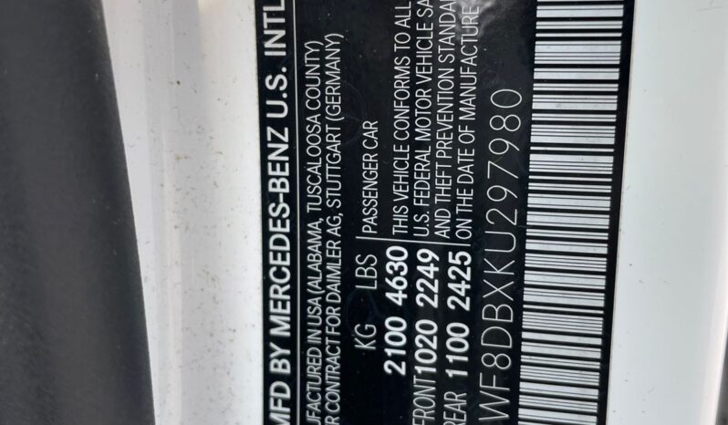 
								mercedes-benz c 300 full									