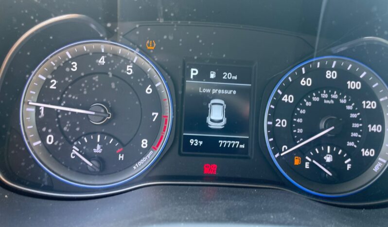 
								HYUNDAI KONA full									