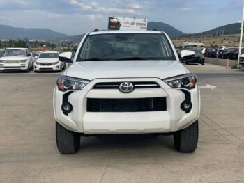 TOYOTA 4RUNNER