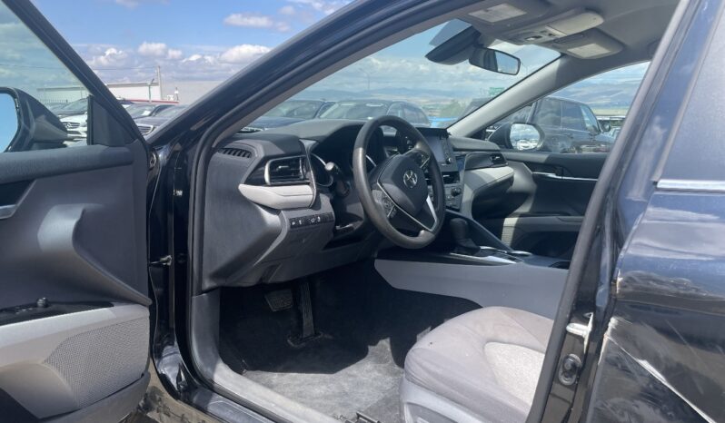 
								TOYOTA CAMRY full									