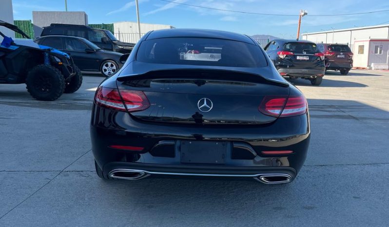 
								Mercedes-Benz C 300 full									