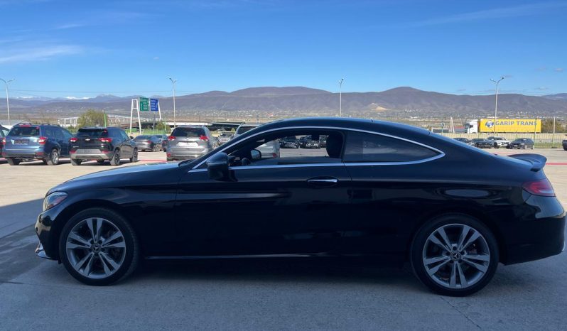 
								Mercedes-Benz C 300 full									