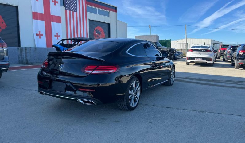 
								Mercedes-Benz C 300 full									