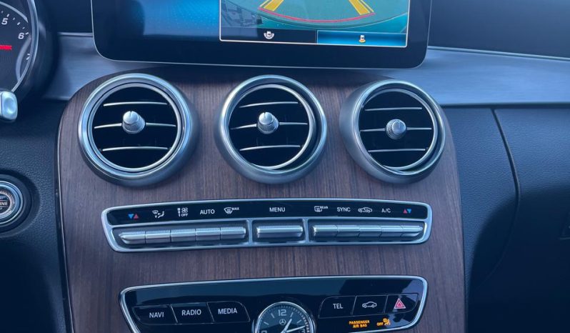 
								Mercedes-Benz C 300 full									