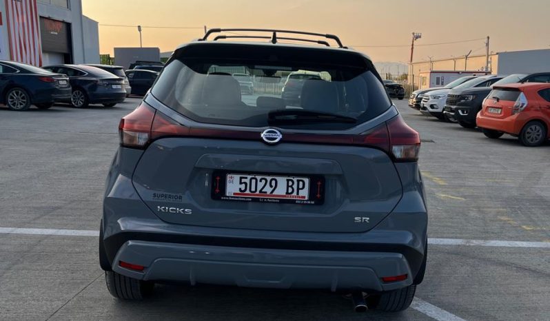 
								NISSAN KICKS full									
