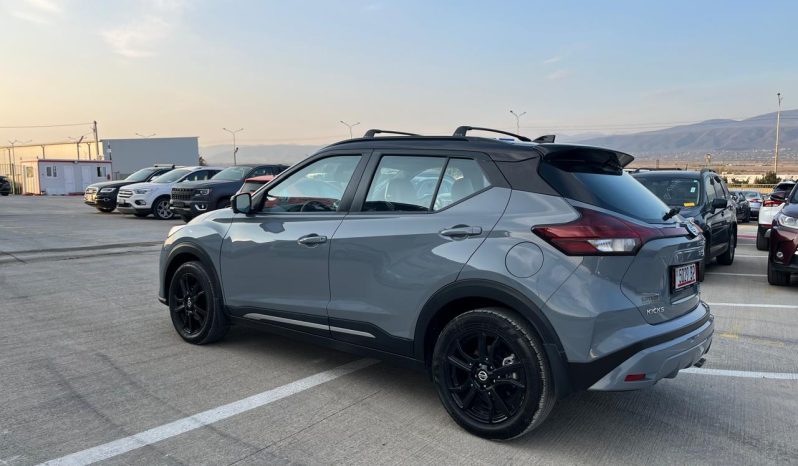 
								NISSAN KICKS full									