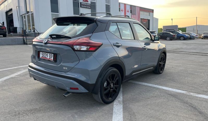 
								NISSAN KICKS full									