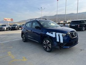 NISSAN KICKS SV