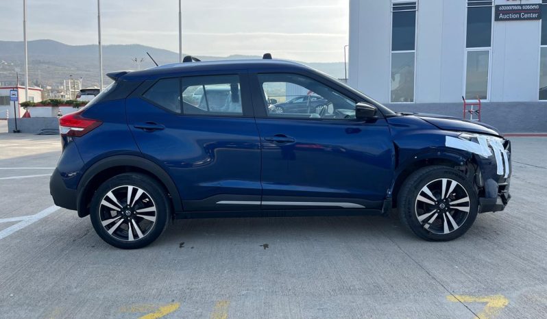 
								NISSAN KICKS SV full									