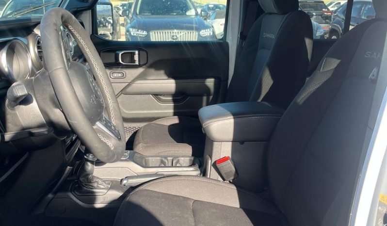 
								JEEP WRANGLER SAHARA full									