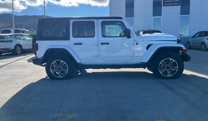 
								JEEP WRANGLER SAHARA full									