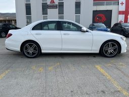 
										MERCEDES E300 full									