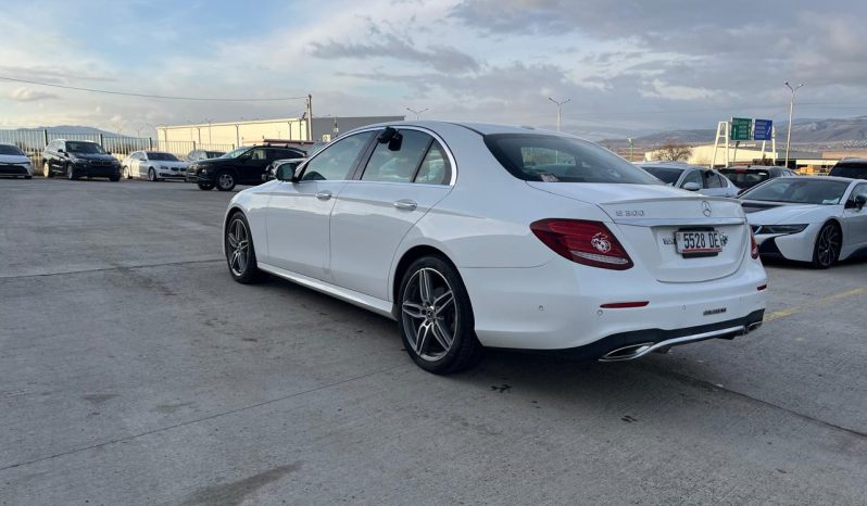
								MERCEDES E300 full									