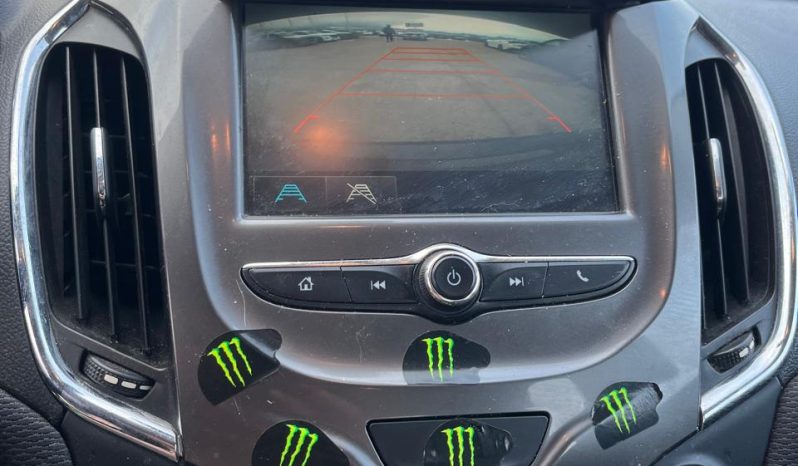 
								Chevrolet Cruze full									