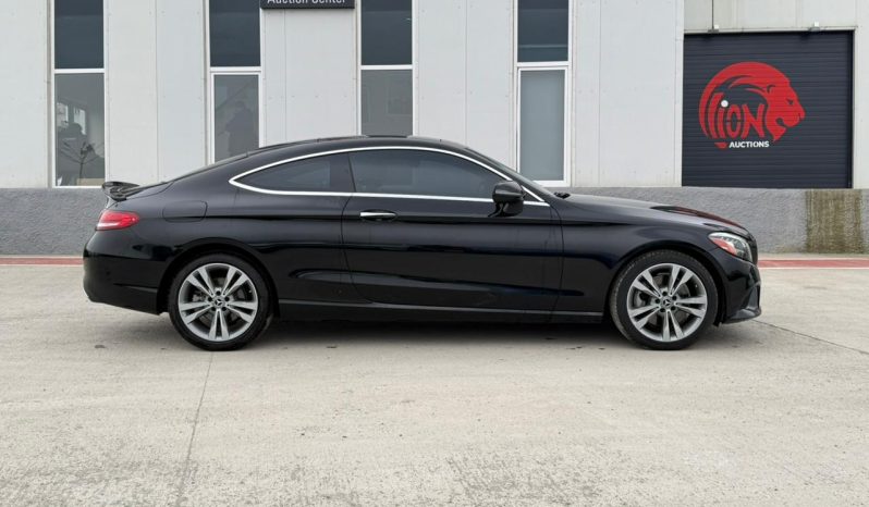 
								Mercedes-Benz C 300 full									