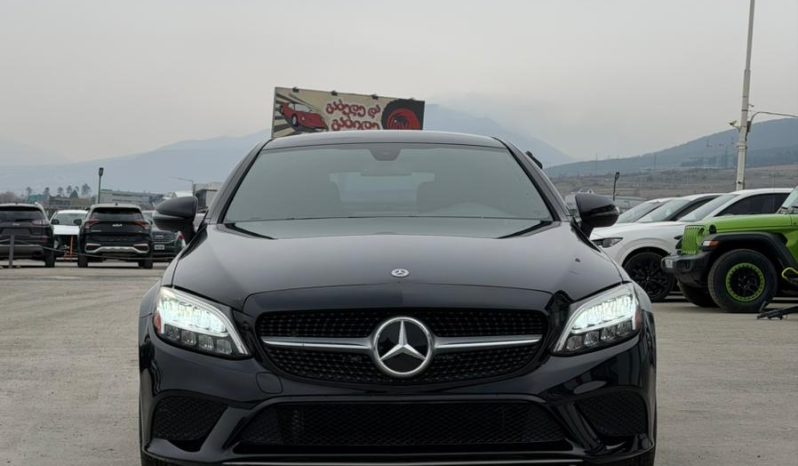
								Mercedes-Benz C 300 full									