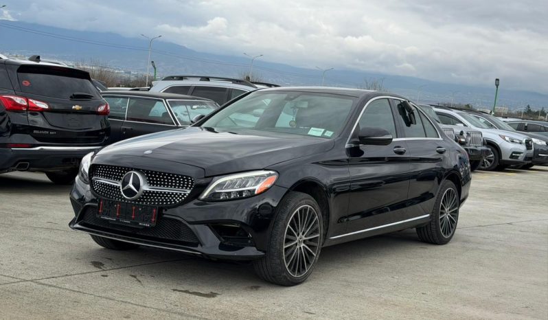 
								Mercedes-Benz C-Class full									