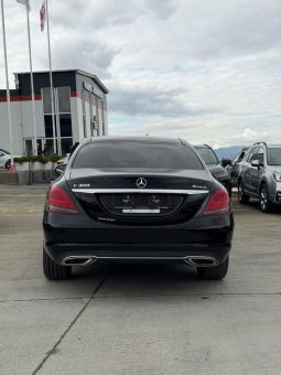 
										Mercedes-Benz C-Class full									