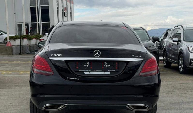 
								Mercedes-Benz C-Class full									