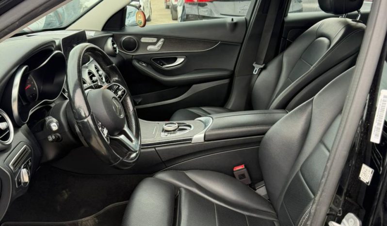 
								Mercedes-Benz C-Class full									