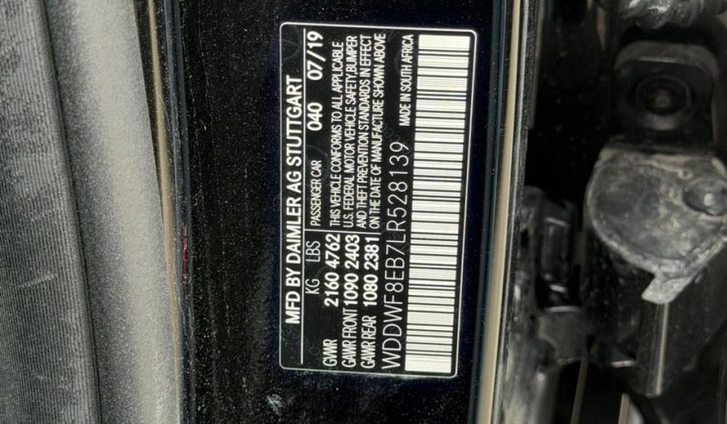 
								Mercedes-Benz C-Class full									