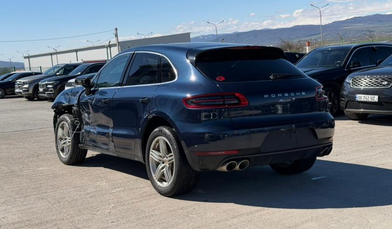 
								Porsche Macan full									