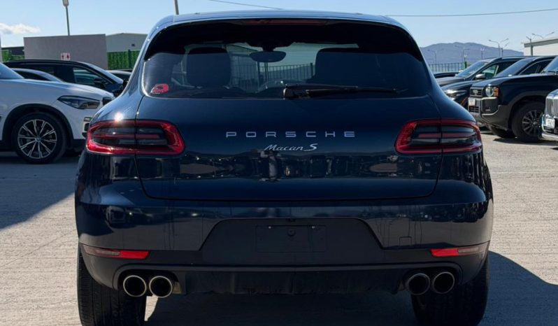 
								Porsche Macan full									