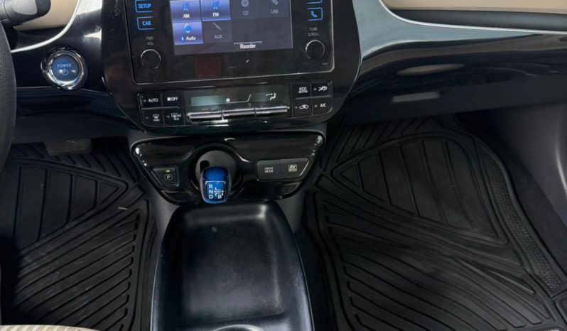 
								TOYOTA PRIUS full									