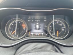 
										JEEP CHEROKEE full									