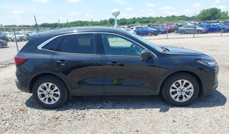 
								Ford Escape full									