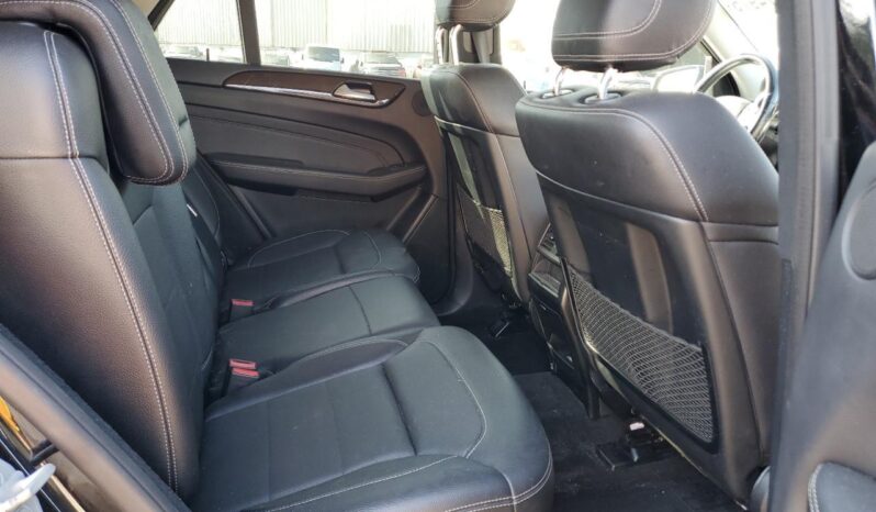 
								Mercedes-Benz ML-Class full									